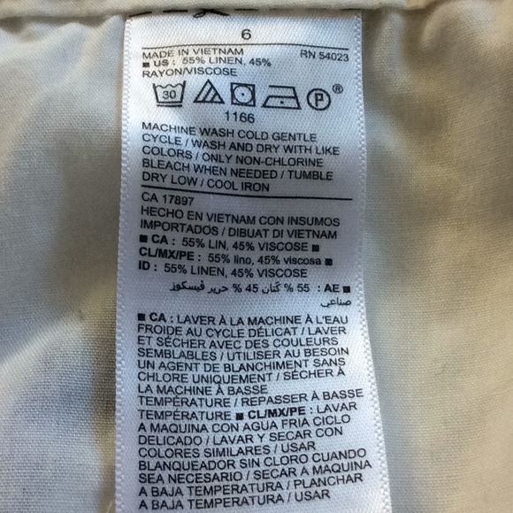 3/$15 Old Navy shorts striped women’s size 6 30” - Picture 4 of 5